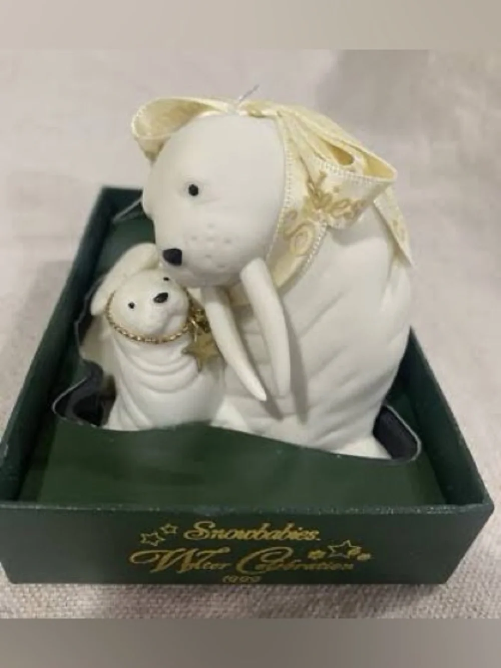 Dept 56 Snowbabies Frosty Frolic Friends Bisque Walrus & Baby Ornament 1999 NIB